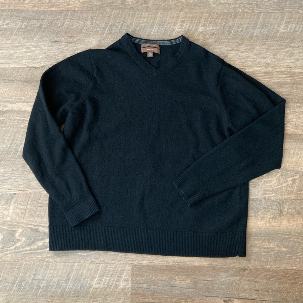 Merona | 100% Merino Wool Black V-Neck Pullover Sweater